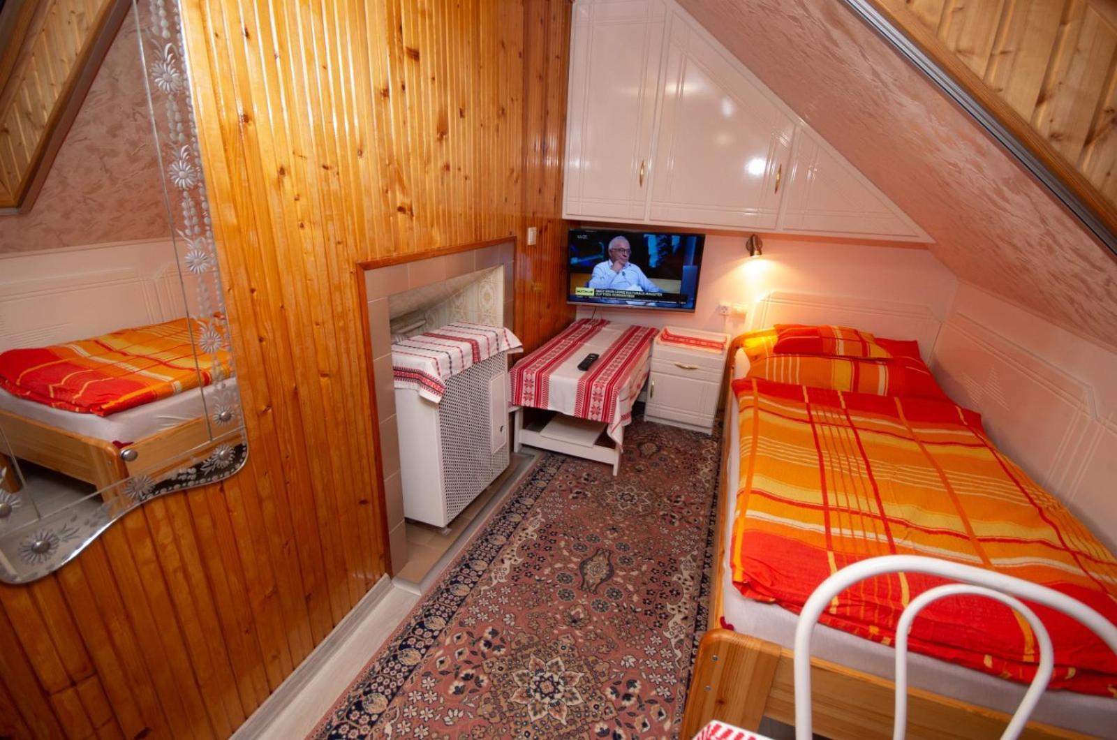 Amalia Apartman Дьюла Экстерьер фото